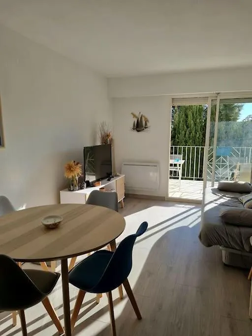 Apartment Appartement 2 Pieces Tout Confort Saint-Raphael  France