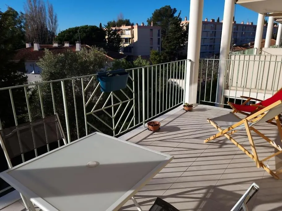 Διαμέρισμα Appartement 2 Pieces Tout Confort Saint-Raphaël